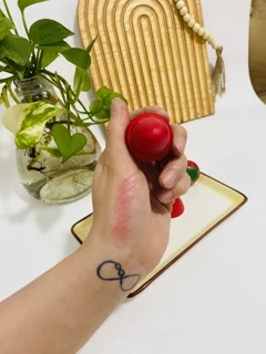 بالم لب-رایحه توت فرنگی-صورتی کننده-حرارتی